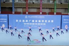 [德甲]凯恩禁区内回做 格纳布里低射破门